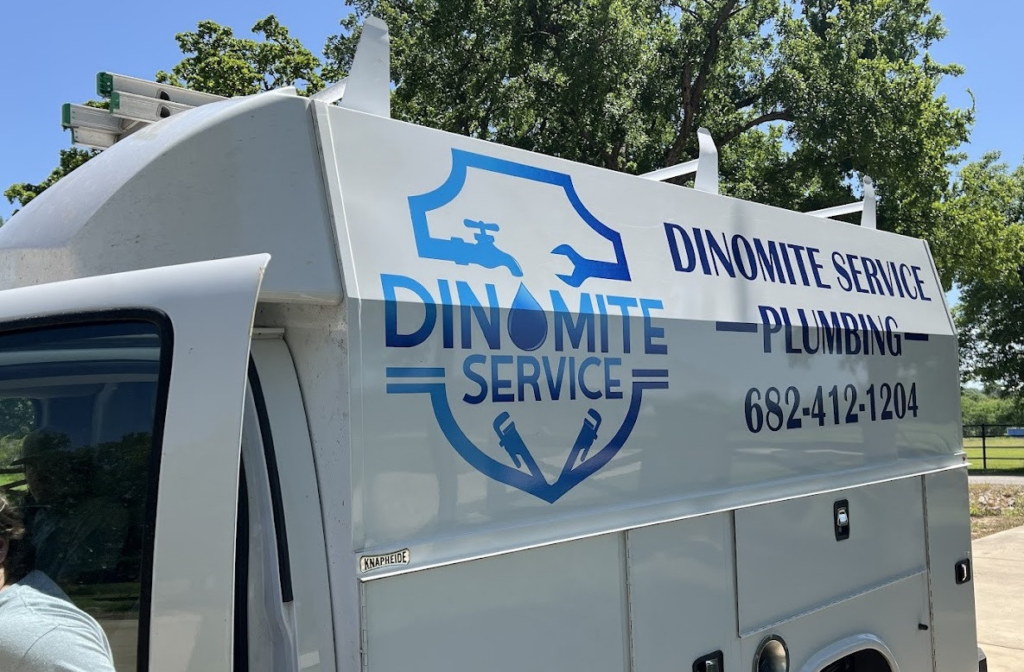 Dinomite Service Plumbing Truck