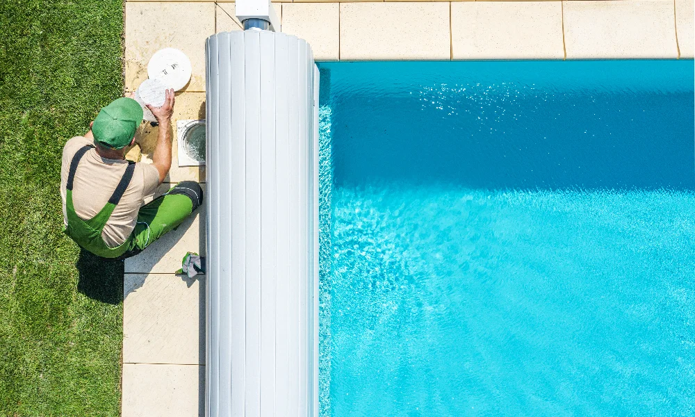 swimming pool water leaking